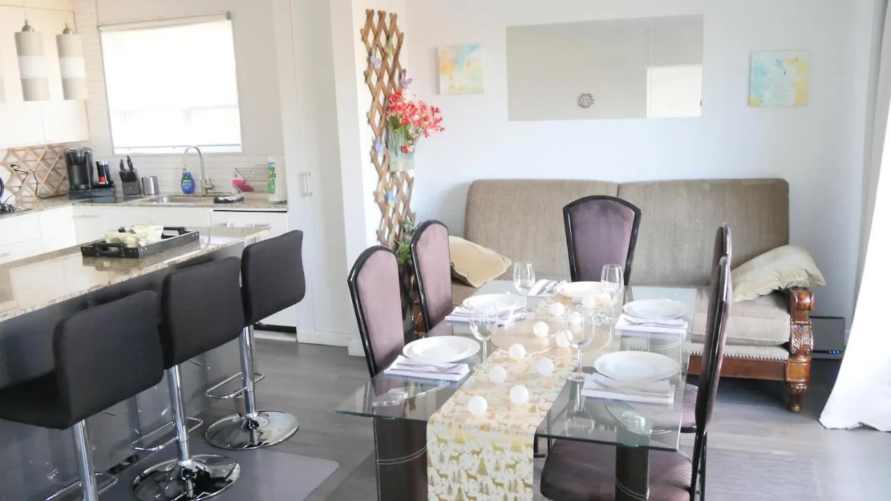 Apartment Richview Gardens Suite Toronto Canada